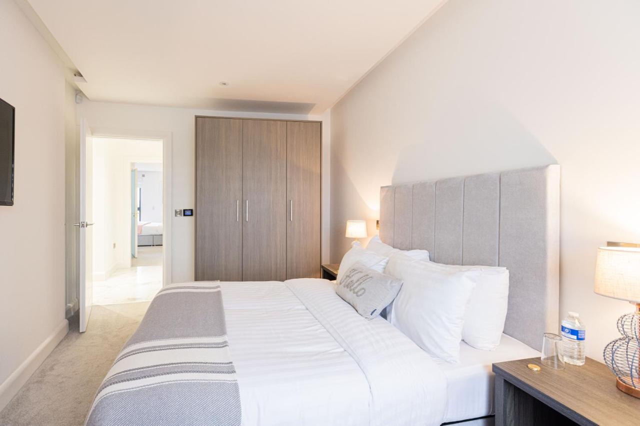 Curran Gate Luxury Serviced Apartments, Портръш Екстериор снимка